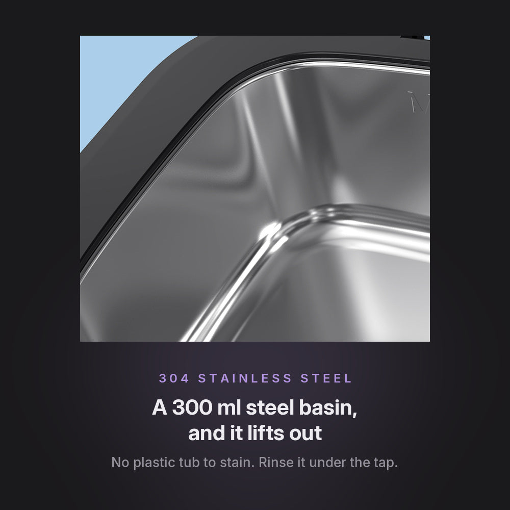 Close-up of the removable 300 ml 304 stainless steel basin inside the Ivelora ClearWave